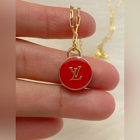 LV ZIPPER-PULL RED AND VIOLET WITH PAVOI 14K PLATED AND MARC JACOBS CUBE - Picture 8 of 12